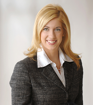 Lauren Tomasich, is a Partner in the Osler litigation group and a key contact for the Commercial Arbitration and ADR Group. Her corporate litigation practice has particular emphasis on class action defence, securities litigation, regulatory investigations and international commercial arbitration.